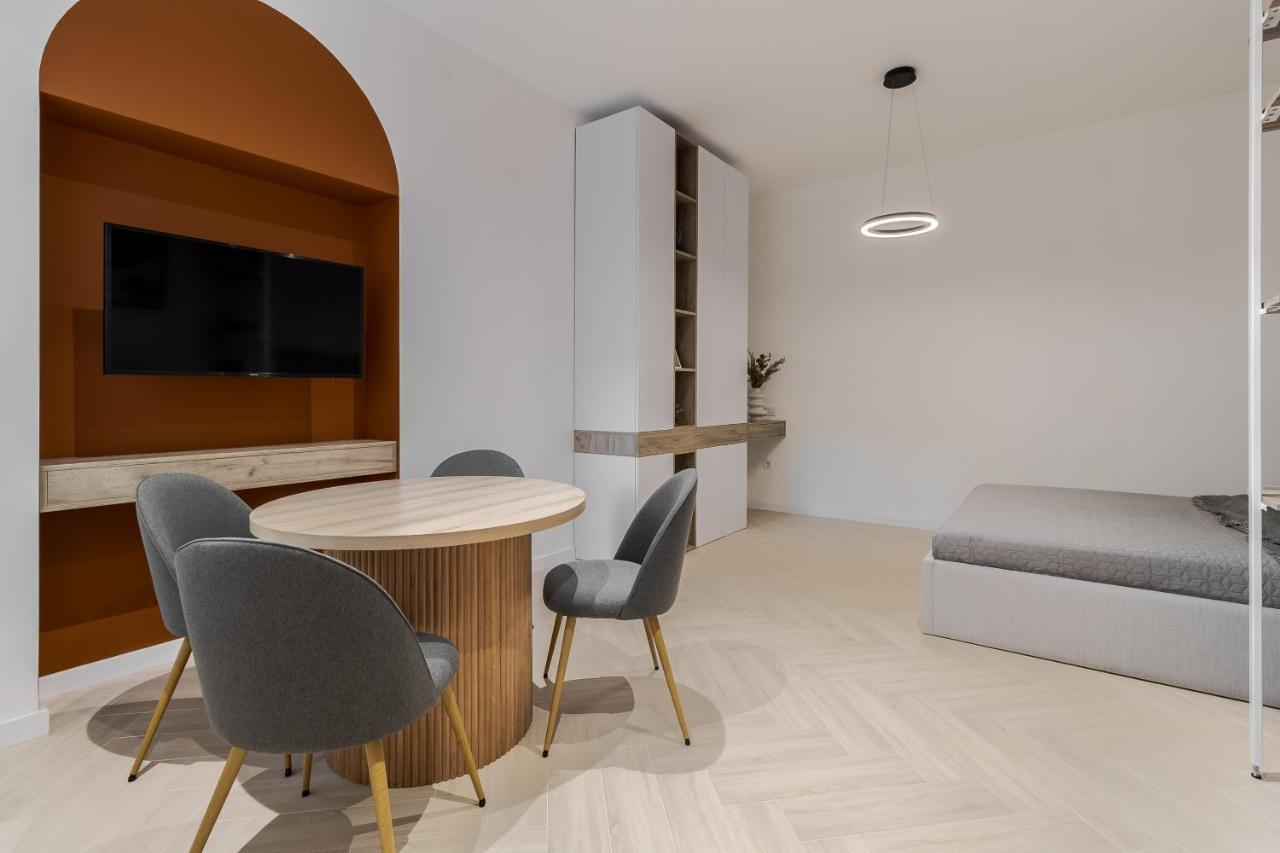 Inshiapartments On Ferentsa Lista Str إلفيف المظهر الخارجي الصورة
